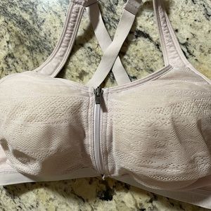 Knockout Victoria Secret Sport 38D Sports bra